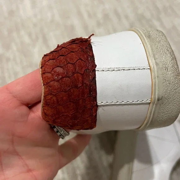 Veja Women’s Esplar Sneaker in White w Burgundy Snakeskin Size 37 - Picture 6 of 12